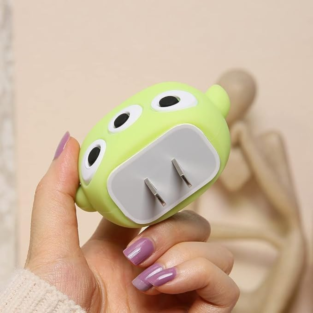3-Eye Alien – iPhone Charger Cover (With Wire Protector)