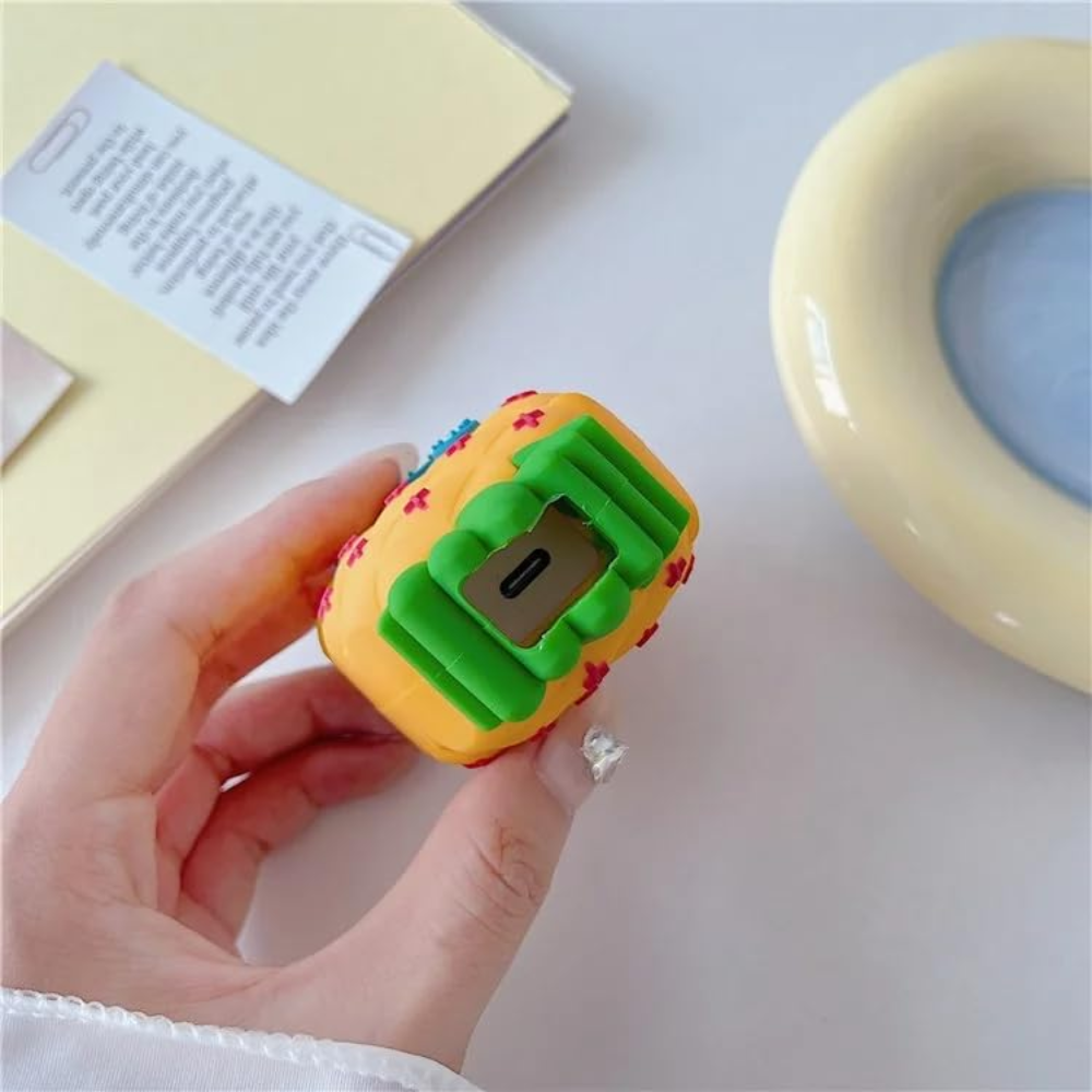 Sponge Pineapple House– iPhone Charger Cover (With Wire Protector)